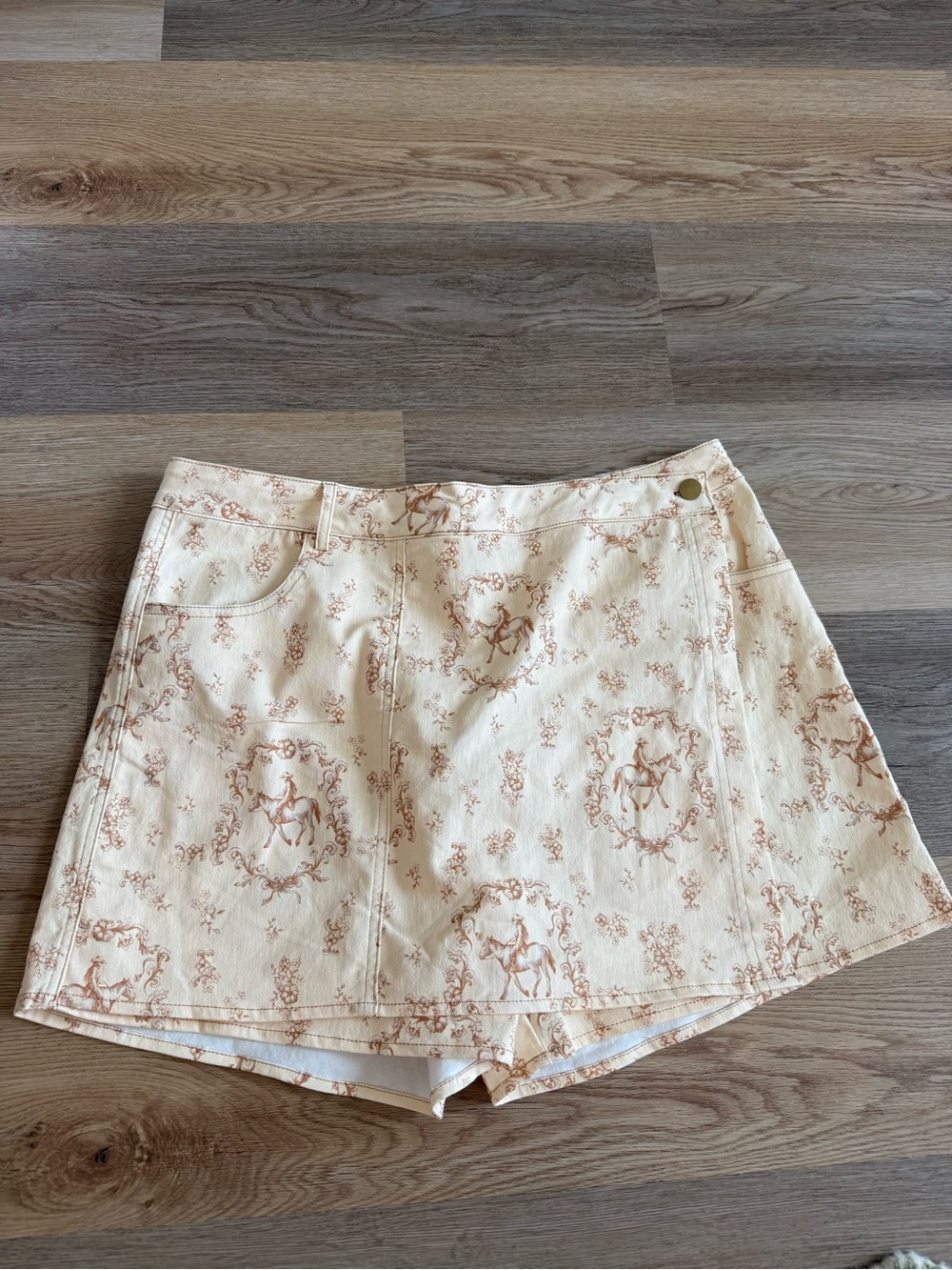 Altar'd State Cream Floral & Equestrian Print Skort